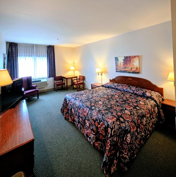 Deluxe King Room-Accessible, First Floor Photo 1