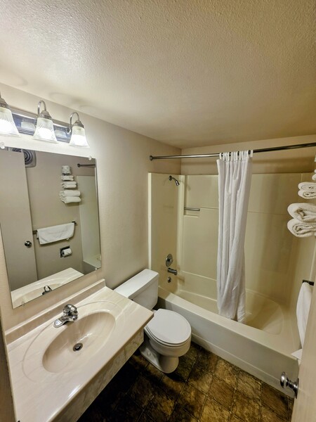 Queen Signature Room Photo 3